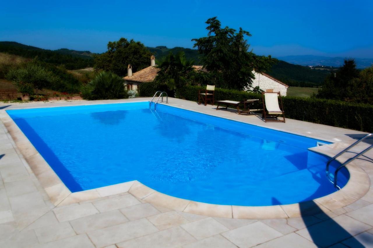 Agriturismo Girolomoni - Locanda Isola del Piano Buitenkant foto