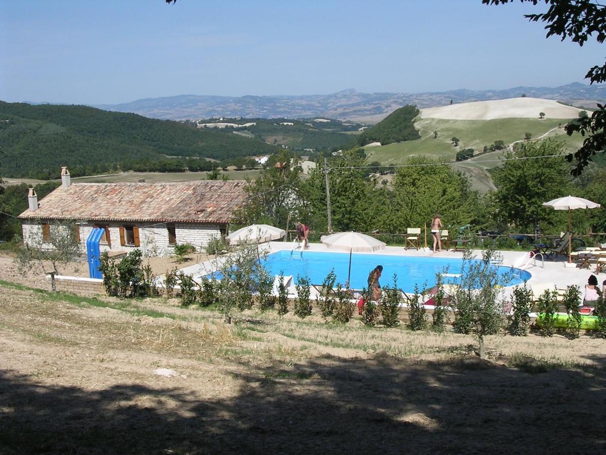 Agriturismo Girolomoni - Locanda Isola del Piano Buitenkant foto