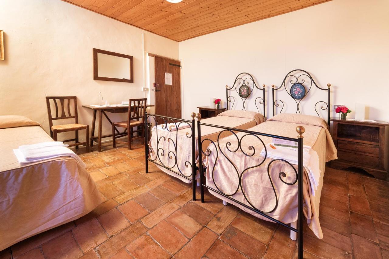 Agriturismo Girolomoni - Locanda Isola del Piano Buitenkant foto