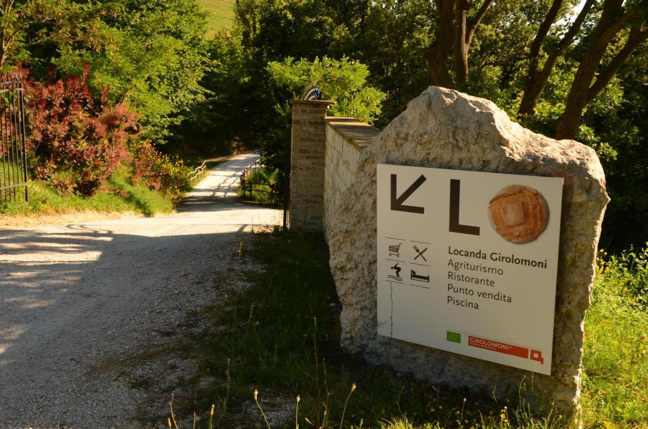 Agriturismo Girolomoni - Locanda Isola del Piano Buitenkant foto